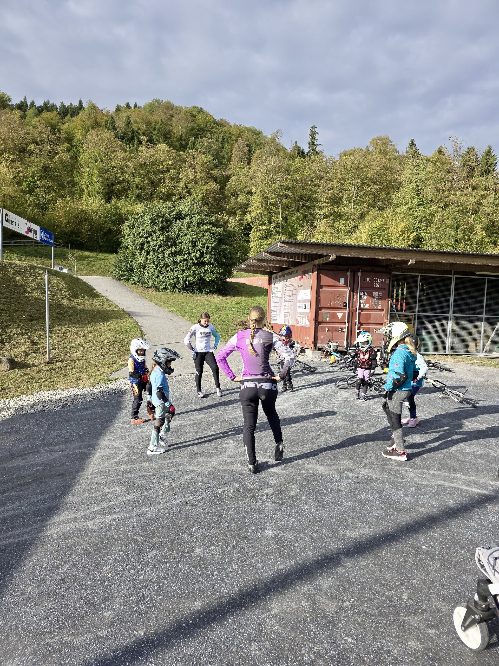 Aufwärmen vor dem Training, mit Jara und Malea